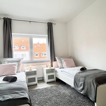 Helle, Gemuetliche Ferienwohnung In 브레머하펜 외부 사진