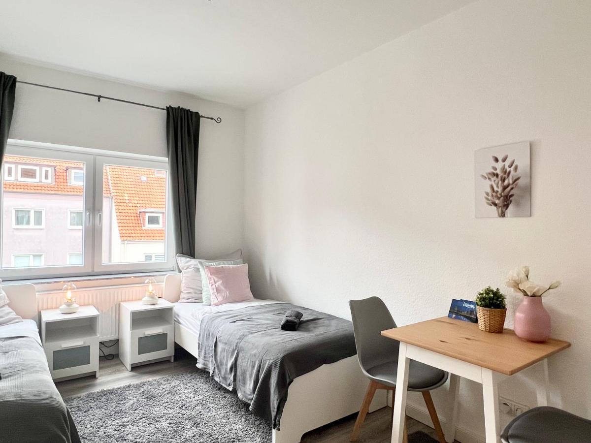 Helle, Gemuetliche Ferienwohnung In 브레머하펜 외부 사진