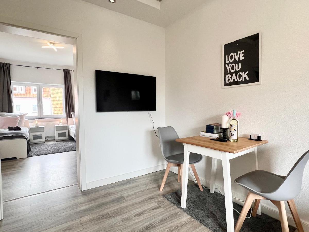 Helle, Gemuetliche Ferienwohnung In 브레머하펜 외부 사진